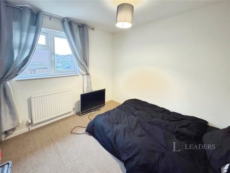 2 bedroom house to rent Amethyst Grove, Waterlooville, Hampshire, PO7 - Photo 3