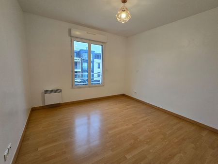 Location Appartement 3 pièces 65m² - Photo 3