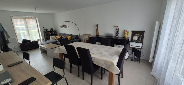 Location Maison 4 pièces 79m² COURRIERES 62710 - Photo 1