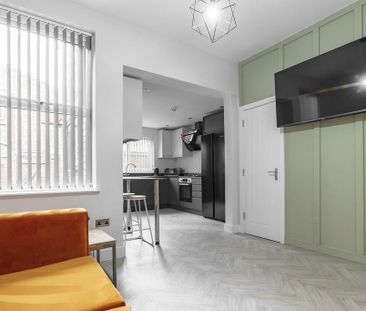 5 bedroom terraced house to rent - Photo 6