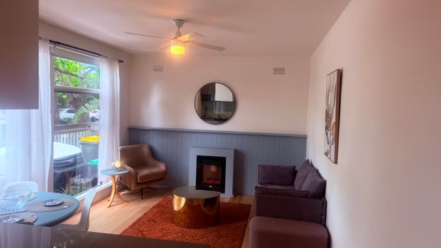 1/14 Austin Avenue ELWOOD - Photo 1