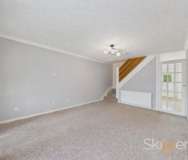 2 bedroom end of terrace house to rent - Photo 2