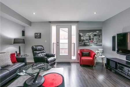 For Lease - 2294A Queen Street, Toronto, Ontario - Photo 4
