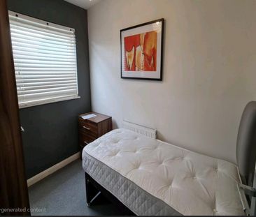 1 Bedroom Room To Let - Photo 2