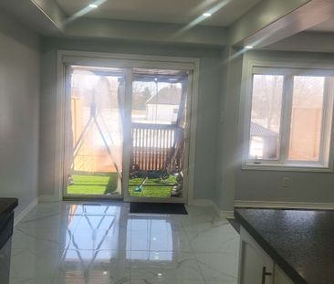 For Lease - 127 Donald Bell Drive, Hamilton, Ontario - Photo 2