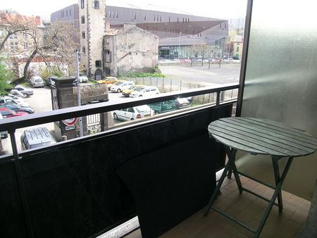 Location Appartement 1 pièce 18m² CLERMONT FERRAND 63000 - Photo 4