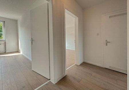 Citynah Wohnen: frisch renovierte 3-Zimmer-Wohnung mit Balkon und neuer Einbauküche - Foto 5