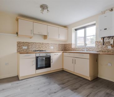 To Let 3 Bed House - Semi-Detached - Photo 4