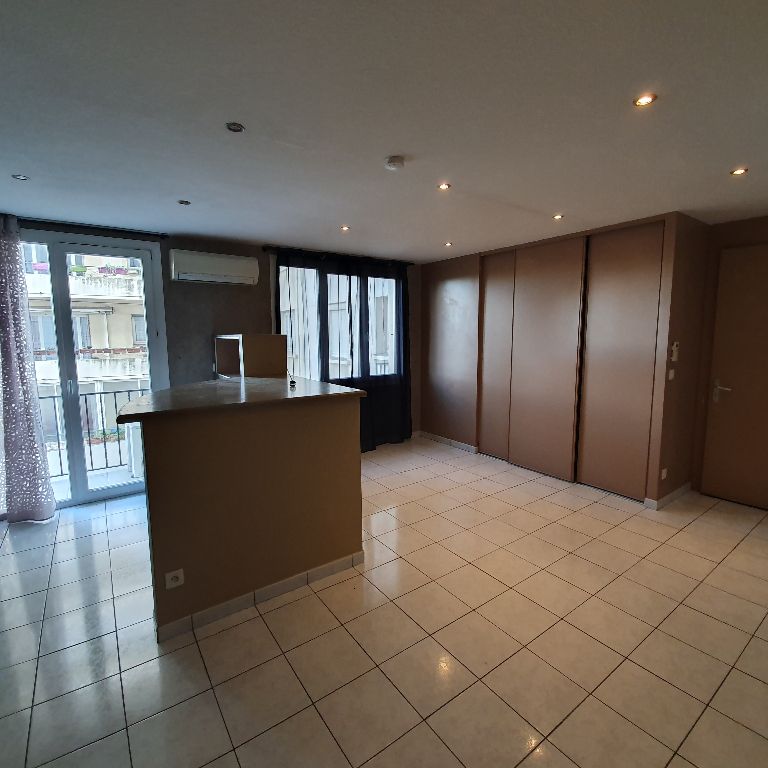 Location Appartement 1 pièce 38m² PERPIGNAN 66000 - Photo 1
