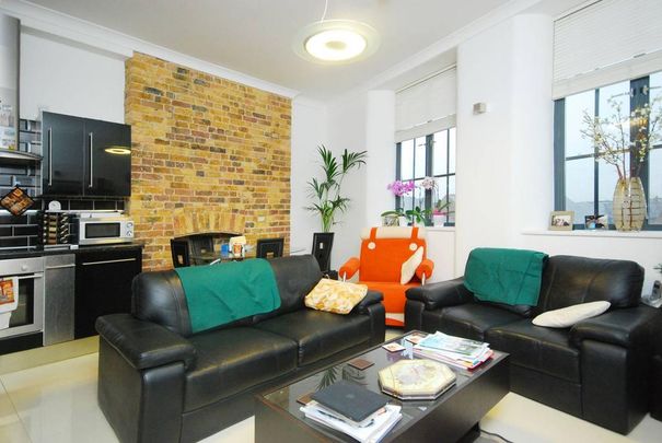 2 bedroom flat to rent - Photo 1