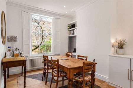 Beautifully refurbished two bedroom garden flat in Angel. - Photo 5