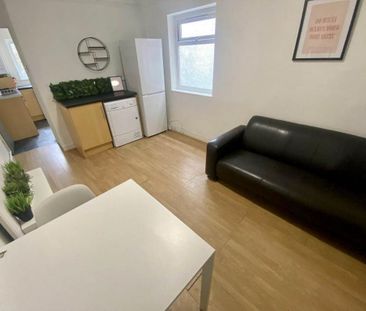 4 bedroom house to rent - Photo 1