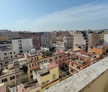 Attic-Flamino-Donatello: Lovely 2 Bedroom furnished flat with panor... - Photo 6