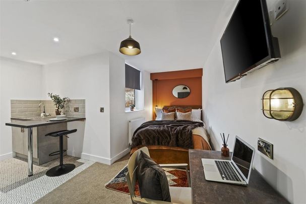 Studio to rent - Photo 1