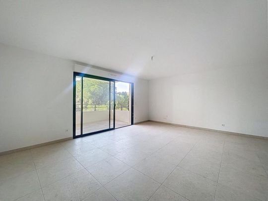 Location Appartement 3 pièces 72m² AJACCIO 20000 - Photo 1