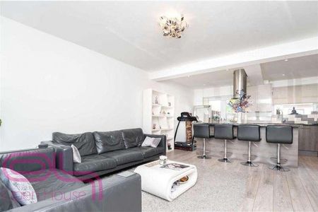 Benen-stock Road, Staines-upon-thames, TW19 - Photo 2