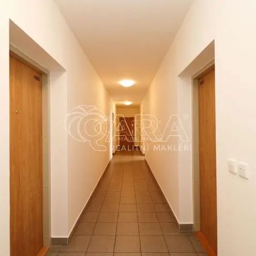 Pronájem bytu 1+kk/L, 42 m - Fotografie 1