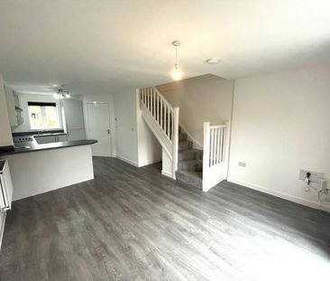 2 bedroom semi-detached house to rent - Photo 6