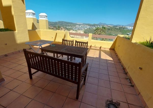 2 Bedroom Apartment For Rent in La Duquesa