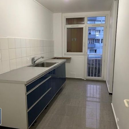 Location Appartement 3 pièces 66m² ST MAUR DES FOSSES 94100 - Photo 3