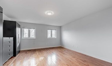 For Lease - 1969 Dundas Street Unit# 1, Toronto, Ontario - Photo 3