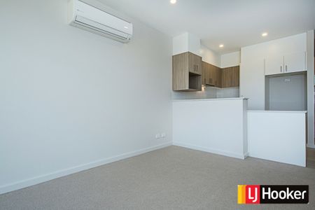 Perfectly Located Townhouse - Photo 2