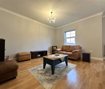 30, Stoneleigh Court, Leeds, LS17 8FN - Photo 3