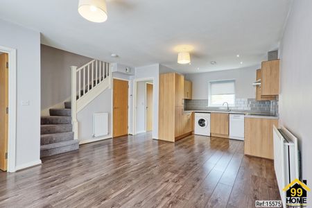 2 bed End of Terrace in Pearl Square , Chelmsford, CM2 9FP - Photo 4