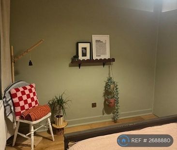 2 bedroom maisonette to rent - Photo 5