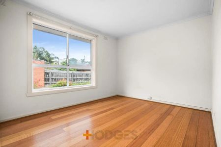“SPACIOUS | TWO BEDROOM | QUIET BLOCK” - Photo 3
