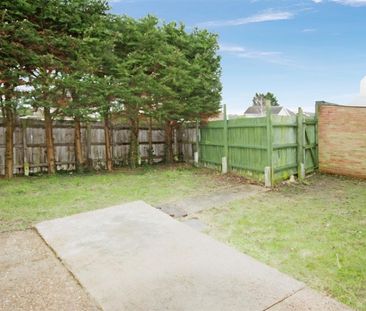 2 Bedroom House to Rent in Blackfriars, Rushden, Northants, NN10 - Photo 6