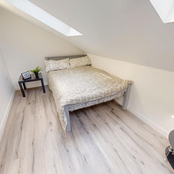 6 bedroom flat share to rent - Photo 1