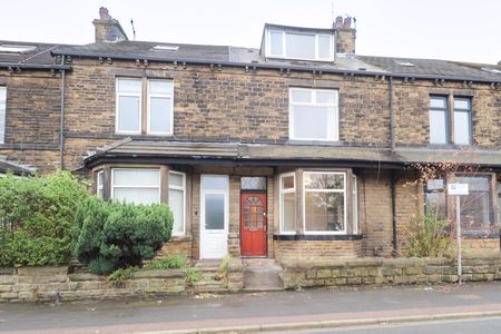 3 bedroom terraced house to rent - Photo 5