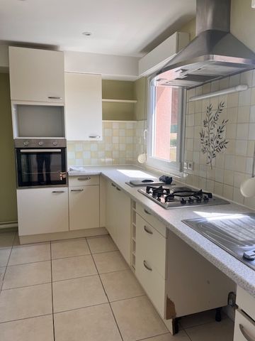 Location Appartement 3 pièces 62m² ST PARRES AUX TERTRES 10410 - Photo 2