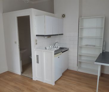 Location Appartement 1 pièce 14m² TOURS 37000 - Photo 2