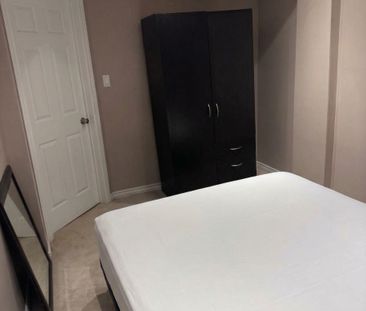 For Lease - 287 McBride Crescent, Newmarket, Ontario - Photo 3