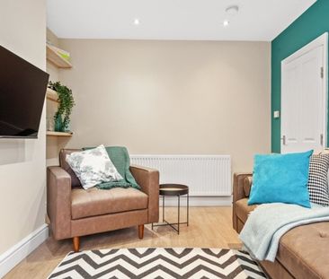 4 Hessle Mount, Hyde Park, Leeds, LS6 1EP - Photo 1