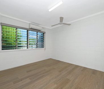 1/8 Primrose Street, North Ward. - Photo 3