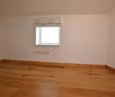 3 bedroom detached house to rent - Photo 5