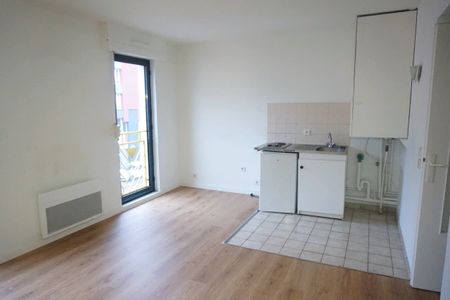 Location Appartement 1 pièce 26m² LILLE 59000 - Photo 3