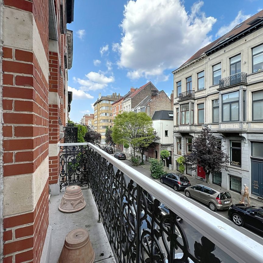 Flat - for rent - Photo 1