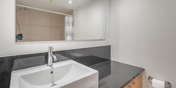 Studio - 2100 Rue Saint-Marc, Montréal - Photo 3
