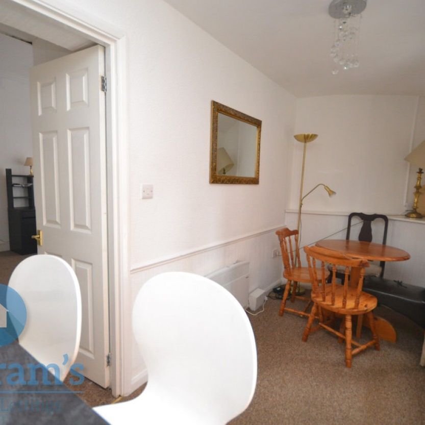1 bed Flat for Rent - Photo 1