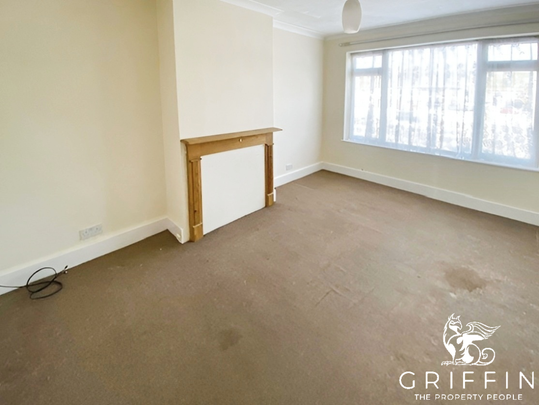 St Marys Lane, Upminster, RM14 - Photo 1