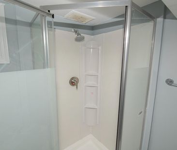 For Lease - 32 Wistow Street, London East, Ontario - Photo 1