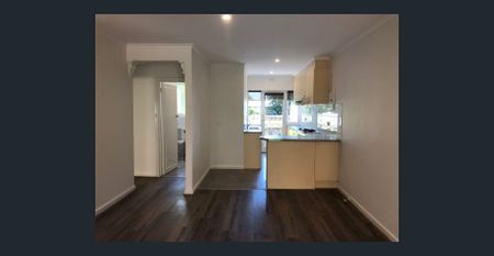 Light, Views and Convenience at ‘Edwina Court’ - Photo 5