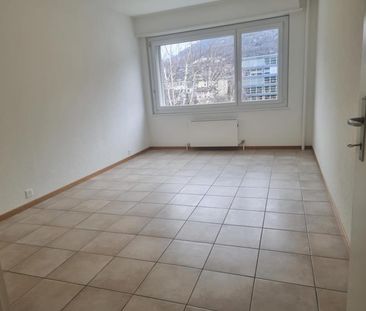 Appartement rénové de 2 1/2 pièces - Photo 2