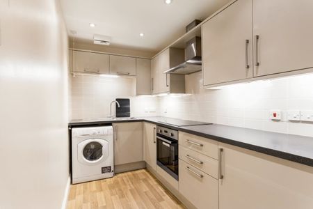 2 bedroom apartment to rent - Photo 5