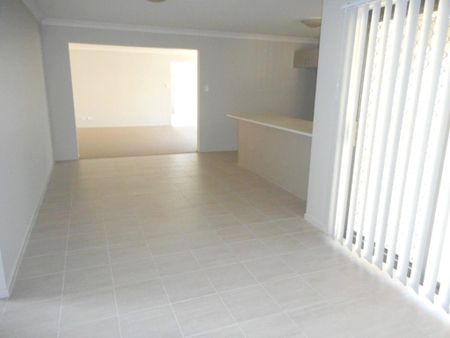 A HOME AMONG THE GUMTREES - Photo 3