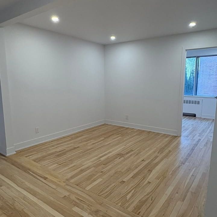 4890 Av. Plamondon, #8 - Photo 1